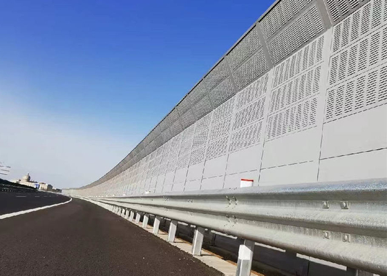 হাইওয়ে অ্যালুমিনিয়াম প্যানেল তুলা ভরাট নয়েজ ব্যারিয়ার শব্দ শোষণের জন্য