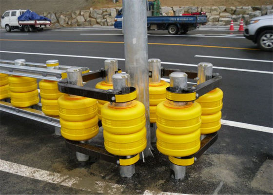 ভালো দাম 4 Meters Roller Crash Barrier 350mm Diameter 150 Kg Weight Engineered for Enhanced Safety in Traffic and Industrial Zones অনলাইন