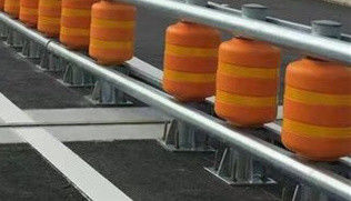 ভালো দাম দৈর্ঘ্য 2000 মিমি নিরাপত্তা রোলার বাধা হলুদ কালো রেখাযুক্ত প্রভাব প্রতিরোধী শিল্প নিরাপত্তা বাধা কর্মক্ষেত্রের জন্য অনলাইন